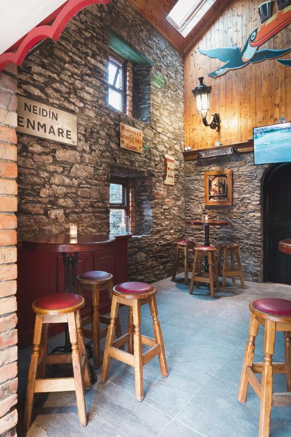 The Wander Inn Bar & Accommodation Кенмер Екстер'єр фото